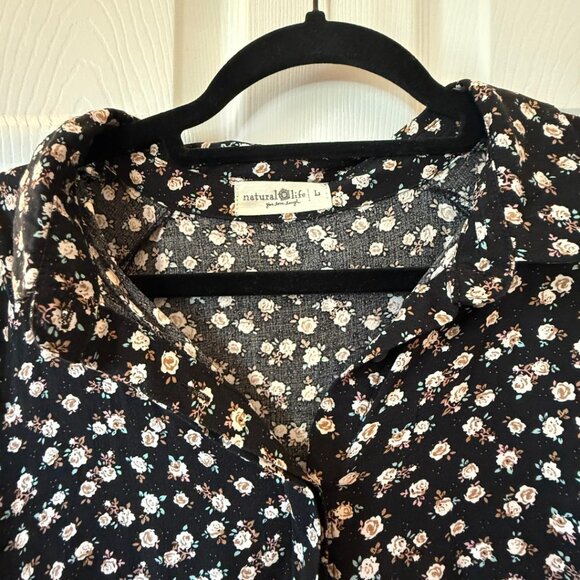 Natural Life, Rebecca Tiered Midi Dress - Black Cream Roses - Large - Picture 2 of 5